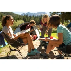 Quechua CHAISE BASSE PLIANTE DE CAMPING MH500 GRIS 16 Quechua CHAISE BASSE PLIANTE DE CAMPING MH500 GRIS -Quechua Camp Promos Magasin chaise basse pliante de camping mh500 gris 6