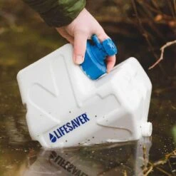 CUBE FILTRANT PURIFICATEUR D'EAU - LIFESAVER - CAPACITÉ 5L - 5000L FILTRÉS -Quechua Camp Promos Magasin cube filtrant purificateur deau lifesaver capacite 5l 5000l filtres 2
