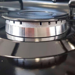 MPM Cuisinière à Gaz Portable Pour Le Camping Avec 3 Feux Couvercle Smile -Quechua Camp Promos Magasin cuisiniere a gaz portable pour le camping avec 3 feux couvercle smile 4