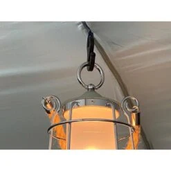 Lampe Lanterne De Camping LED Kiruna - Rechargeable - USB - Bambou - Style Rétro -Quechua Camp Promos Magasin lampe lanterne de camping led kiruna rechargeable usb bambou style retro 3
