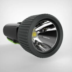Lampe Torche Autonome étanche - DYNAMO 300 WP Noire - 35 Lumens -Quechua Camp Promos Magasin lampe torche autonome etanche dynamo 300 wp noire 35 lumens 5