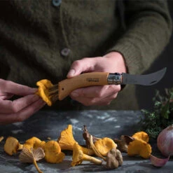 OPINEL N° 8 Champignon -Quechua Camp Promos Magasin opinel n 8 champignon 2