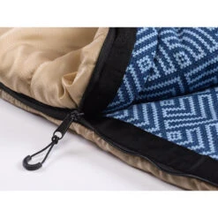 Sac De Couchage Dundee - 220x80cm - Camping - 3 Saisons - Jumelable - Zip Droite 12 Sac De Couchage Dundee - 220x80cm - Camping - 3 Saisons - Jumelable - Zip Droite -Quechua Camp Promos Magasin sac de couchage dundee 220x80cm camping 3 saisons jumelable zip droite 5