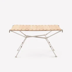 Quechua TABLE DE CAMPING COMPACTE 4/6 PERSONNES - PLATEAU BOIS - POCHE DE RANGEMENT -Quechua Camp Promos Magasin table de camping compacte 46 personnes plateau bois poche de rangement 9